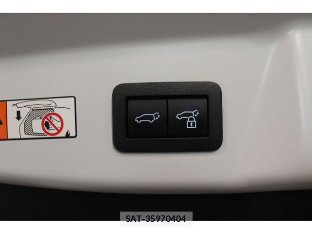 Toyota PRIUS 2023-06 7980608-24
