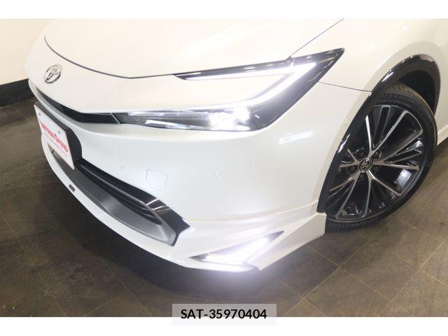 Toyota PRIUS 2023-06 7980608-27