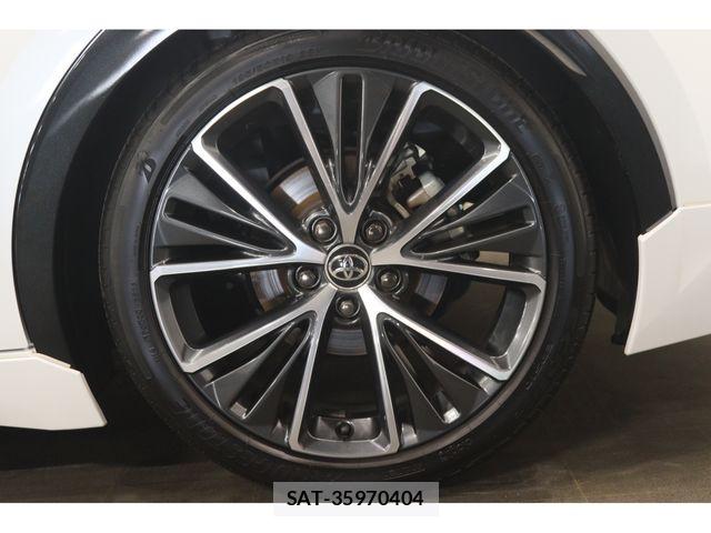 Toyota PRIUS 2023-06 7980608-28