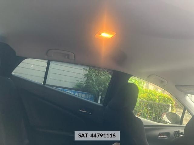 Toyota PRIUS 2020-03 7980653-18