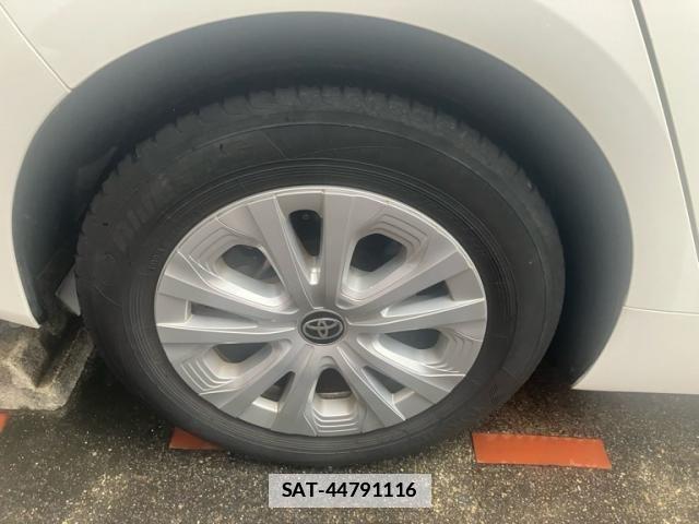 Toyota PRIUS 2020-03 7980653-3