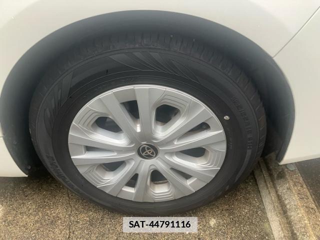 Toyota PRIUS 2020-03 7980653-6
