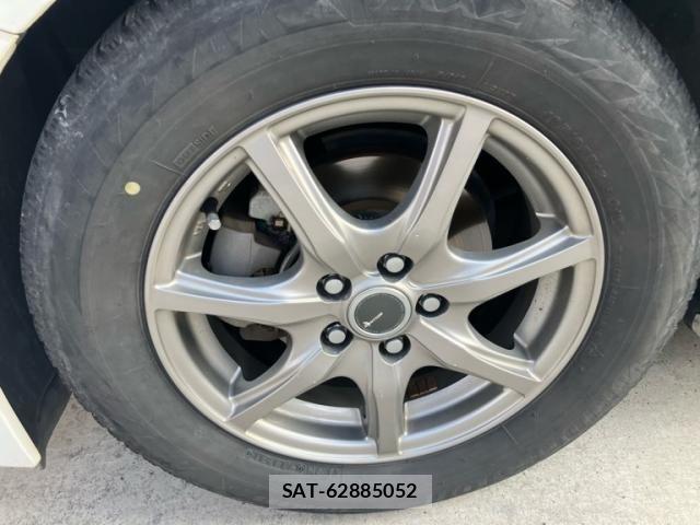 Toyota PRIUS 2012-04 7980690-11