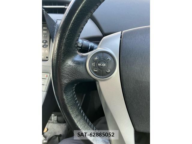 Toyota PRIUS 2012-04 7980690-15