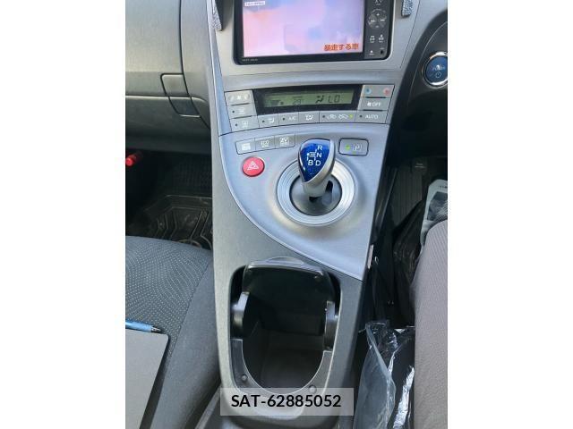 Toyota PRIUS 2012-04 7980690-19