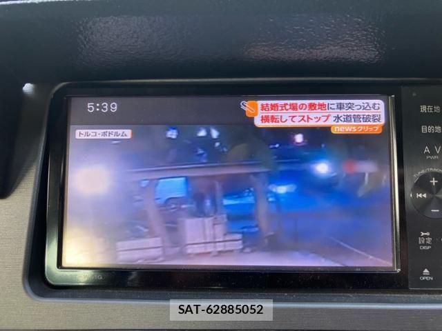 Toyota PRIUS 2012-04 7980690-20
