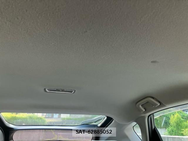 Toyota PRIUS 2012-04 7980690-25