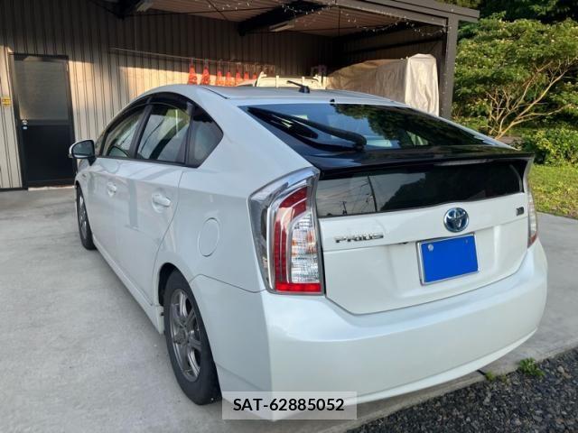 Toyota PRIUS 2012-04 7980690-5