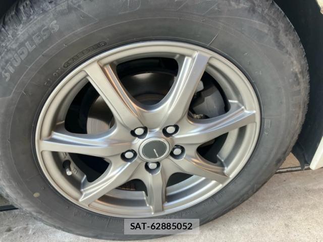 Toyota PRIUS 2012-04 7980690-8