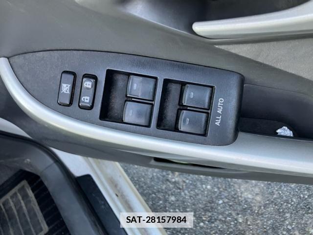 Toyota PRIUS 2010-08 7980688-16