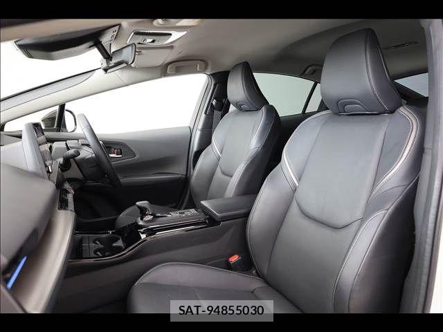 Toyota PRIUS 2023-03 7980617-17