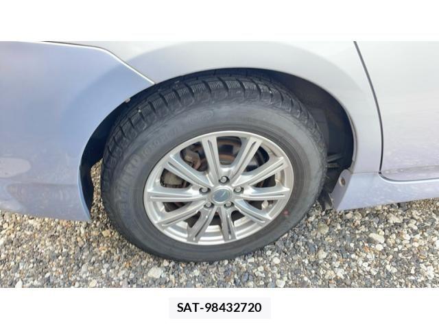 Toyota PRIUS 2012-07 7980693-3