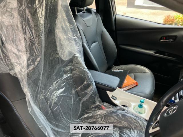 Toyota PRIUS 2016-04 7980658-24