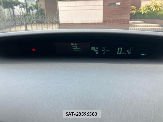 Toyota PRIUS 2009-10 7980677-13