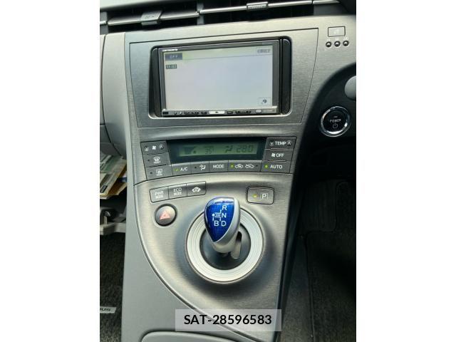 Toyota PRIUS 2009-10 7980677-14