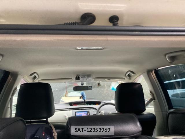 Toyota PRIUS 2009-12 7980696-14