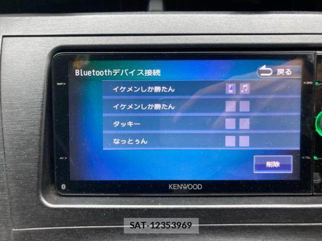 Toyota PRIUS 2009-12 7980696-20