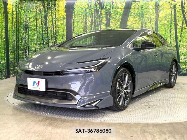 Toyota PRIUS 2023-03 7980615-16