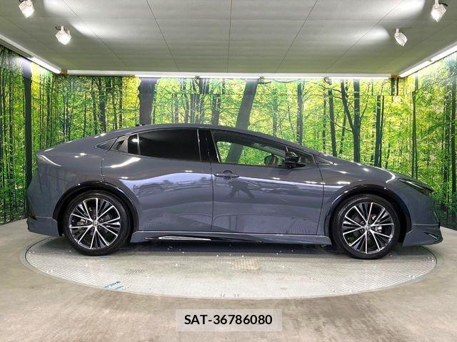 Toyota PRIUS 2023-03 7980615-18