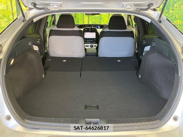 Toyota PRIUS 2017-08 7980644-10