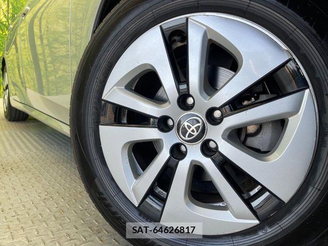Toyota PRIUS 2017-08 7980644-13