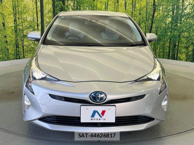 Toyota PRIUS 2017-08 7980644-14
