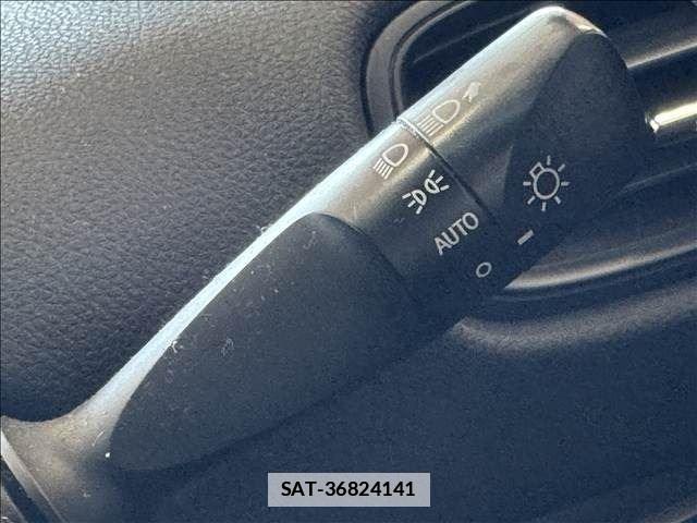Toyota PRIUS 2016-02 7980636-16
