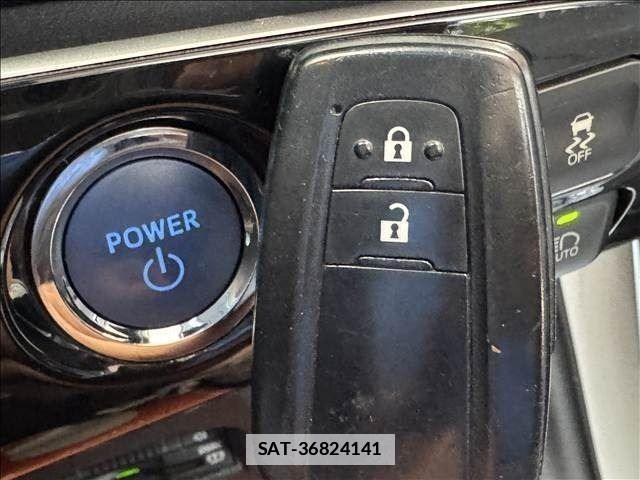 Toyota PRIUS 2016-02 7980636-18
