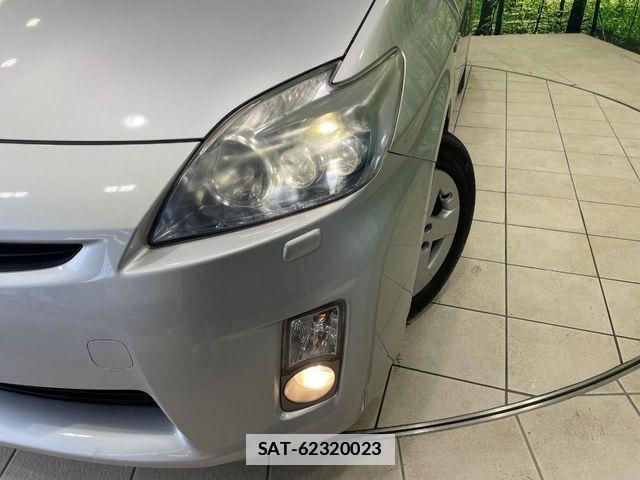 Toyota PRIUS 2011-01 7980675-11