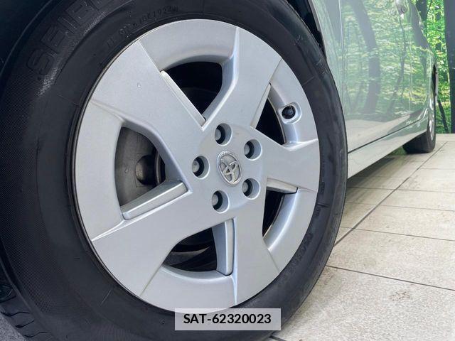 Toyota PRIUS 2011-01 7980675-12