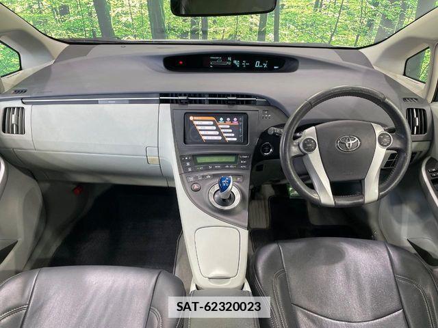 Toyota PRIUS 2011-01 7980675-1