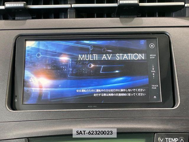 Toyota PRIUS 2011-01 7980675-2