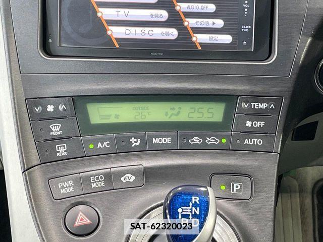 Toyota PRIUS 2011-01 7980675-5