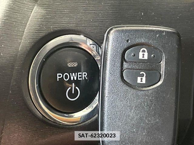 Toyota PRIUS 2011-01 7980675-6