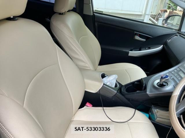 Toyota PRIUS 2013-03 7980685-15