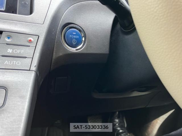 Toyota PRIUS 2013-03 7980685-20