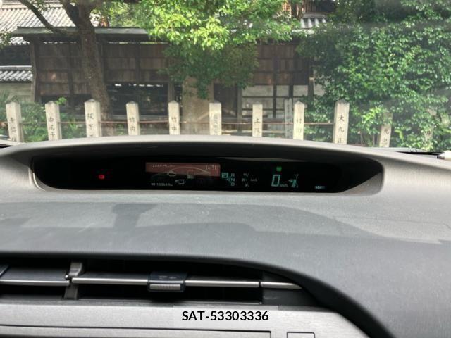 Toyota PRIUS 2013-03 7980685-25