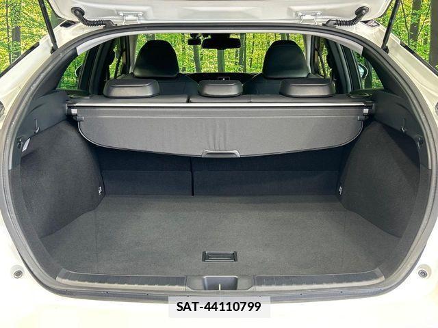 Toyota PRIUS 2020-04 7980625-9