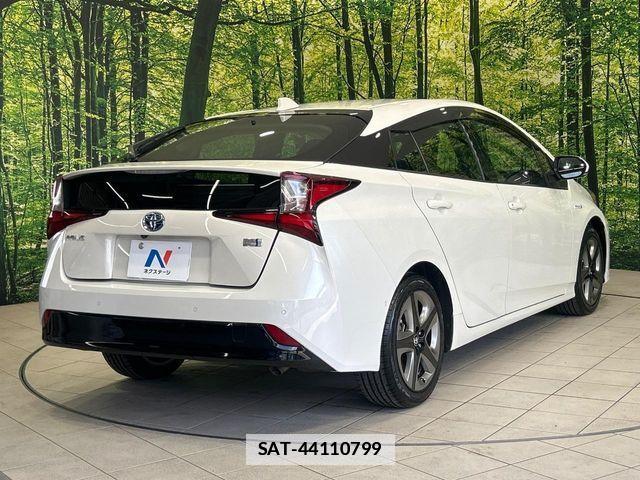 Toyota PRIUS 2020-04 7980625-16