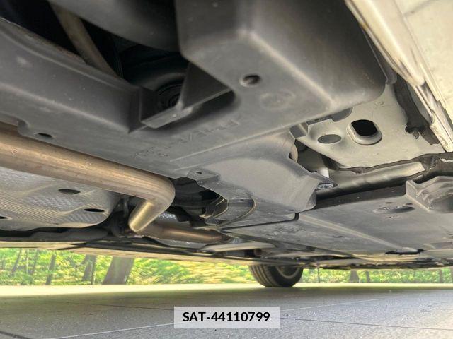 Toyota PRIUS 2020-04 7980625-18