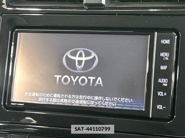 Toyota PRIUS 2020-04 7980625-2