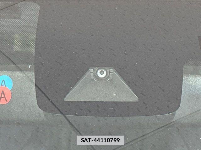 Toyota PRIUS 2020-04 7980625-5