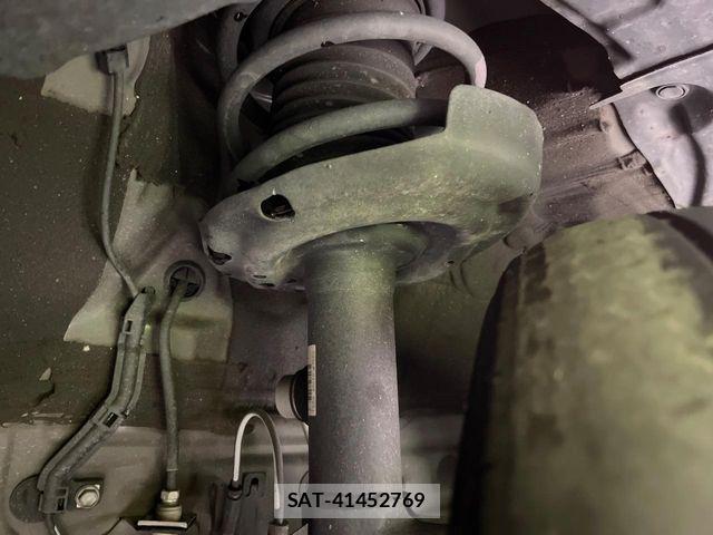 Toyota PRIUS 2025-04 7980616-19