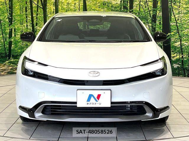 Toyota PRIUS 2024-03 7980614-13