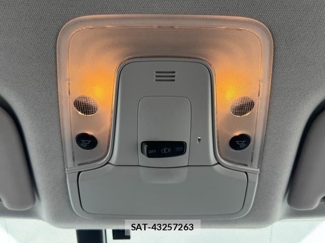 Toyota PRIUS 2016-01 7980631-28