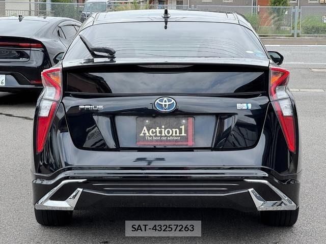 Toyota PRIUS 2016-01 7980631-4
