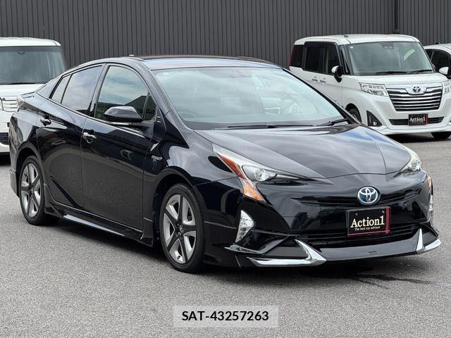 Toyota PRIUS 2016-01 7980631-6