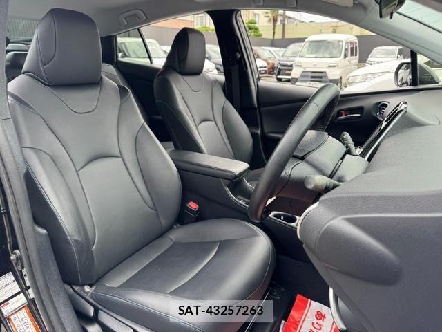 Toyota PRIUS 2016-01 7980631-8