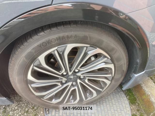 Toyota PRIUS 2024-02 7980623-10