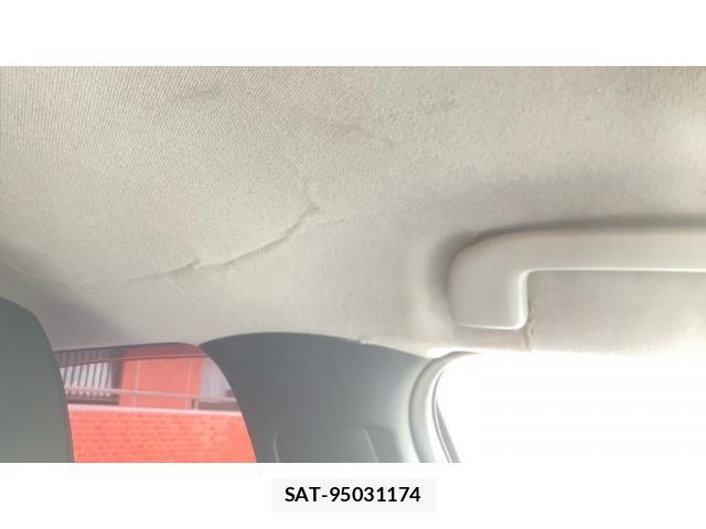 Toyota PRIUS 2024-02 7980623-28